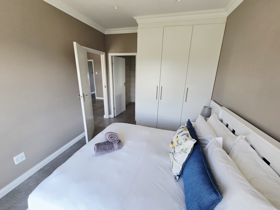 4 Bedroom Property for Sale in Kleinkrantz Western Cape